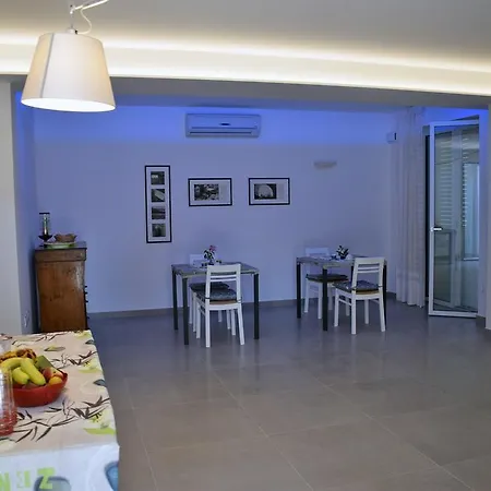 Erika 圣贝内代托-德尔特龙托